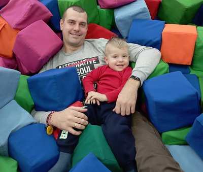 "Я його дочекалась, тільки він загинув". Спогади про нацгвардійця Олександра Химиченка з Кривого Рогу "Я його дочекалась, тільки він загинув". Спогади про нацгвардійця Олександра Химиченка з Кривого Рогу