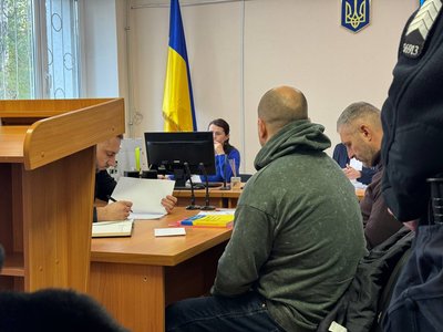 У суді Дніпра обрали запобіжний захід військовому, підозрюваному в ДТП зі смертю підлітка У суді Дніпра обрали запобіжний захід військовому, підозрюваному в ДТП зі смертю підлітка