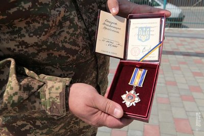 Орден "За мужність" передали родині полеглого нацгвардійця з Рівненщини Орден "За мужність" передали родині полеглого нацгвардійця з Рівненщини