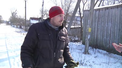 У громаді на Житомирщині чоловік вбив та повісив собаку на очах у дітей
