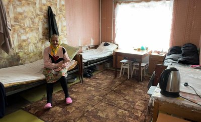 "В сусідки заховалася – все одно забрали". Історія жінки, яка евакуювалася з Миропілля "В сусідки заховалася – все одно забрали". Історія жінки, яка евакуювалася з Миропілля