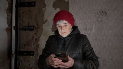“Тут тріщини товщиною в палець”: мешканці пошкодженого вибухом будинку в Сумах просять нові оселі “Тут тріщини товщиною в палець”: мешканці пошкодженого вибухом будинку в Сумах просять нові оселі