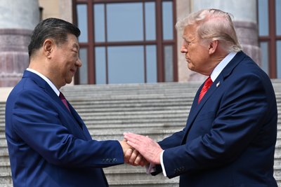 У Китаї Трамп зустрівся з Сі Цзіньпіном: обговорили Україну, Близький Схід та Північну Корею У Китаї Трамп зустрівся з Сі Цзіньпіном: обговорили Україну, Близький Схід та Північну Корею