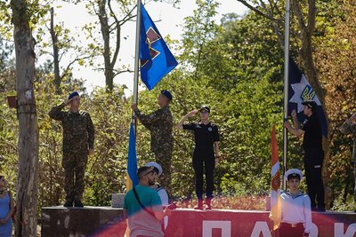 В одному з парків Одеси алеї назвали на честь підрозділів Сил оборони В одному з парків Одеси алеї назвали на честь підрозділів Сил оборони