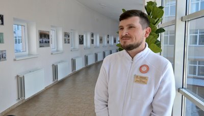 Одна з лікарень у Луцьку відмовилась від бахил Одна з лікарень у Луцьку відмовилась від бахил