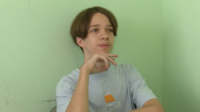 "На одній хвилі з дітьми": репетиторка з Чернігова їздить на байку та знімає відео для TikTok "На одній хвилі з дітьми": репетиторка з Чернігова їздить на байку та знімає відео для TikTok