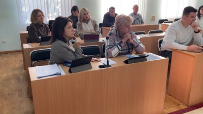 У Прилуках розпочали опалювальний сезон: чому він стартував пізніше запланованого та коли буде тепло в усіх споживачів У Прилуках розпочали опалювальний сезон: чому він стартував пізніше запланованого та коли буде тепло в усіх споживачів
