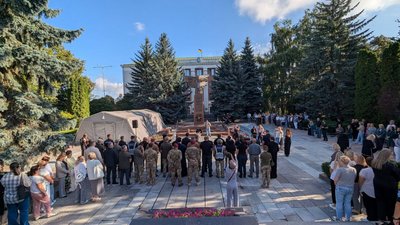 Вшанували пам'ять віськовополонених у Рівному Вшанували пам'ять віськовополонених у Рівному