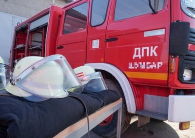 пожежна машина, пожежні каски пожежна машина, пожежні каски