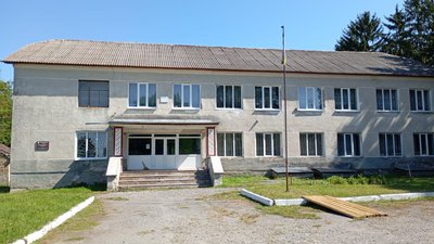 Школа в селі Шили Збаразької громади