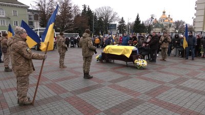 З молодшим сержантом Андрієм Ішковим попрощались у Рівному З молодшим сержантом Андрієм Ішковим попрощались у Рівному