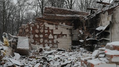 “Продавчиня і відвідувачка магазину загинули”: як виживають мешканці села Спірне на прикордонні “Продавчиня і відвідувачка магазину загинули”: як виживають мешканці села Спірне на прикордонні