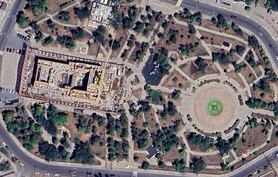 Google updated satellite images of Mariupol: Russia is changing the city’s civilian infrastructure