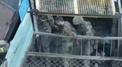 ЗСУ вперше захопили російський танк-черепаху та взяли у полон екіпаж на Краматорському напрямку ЗСУ вперше захопили російський танк-черепаху та взяли у полон екіпаж на Краматорському напрямку