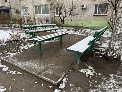 Через стрілянину у Сумах поранені 6 підлітків: що розповідають сусіди підозрюваного та директорка школи Через стрілянину у Сумах поранені 6 підлітків: що розповідають сусіди підозрюваного та директорка школи