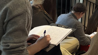 Книгарня "Сенс", радіодиктант, Івано-Франківськ Книгарня "Сенс", радіодиктант, Івано-Франківськ