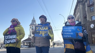 У Миколаєві відбулась чергова хвилина мовчання
