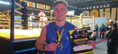 Хмельниччина здобула шість золотих нагород на Чемпіонаті України з боксу серед підлітків Хмельниччина здобула шість золотих нагород на Чемпіонаті України з боксу серед підлітків