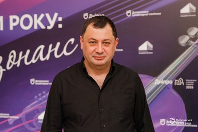 У Дніпрі відбулася прем'єра циклу «Пори року» Усеїна Бекірова у виконанні камерного оркестру У Дніпрі відбулася прем'єра циклу «Пори року» Усеїна Бекірова у виконанні камерного оркестру