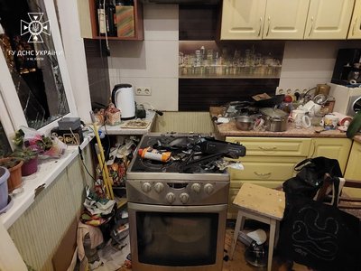У київській багатоповерхівці вибухнув газовий балончик: постраждала 17-річна дівчина У київській багатоповерхівці вибухнув газовий балончик: постраждала 17-річна дівчина