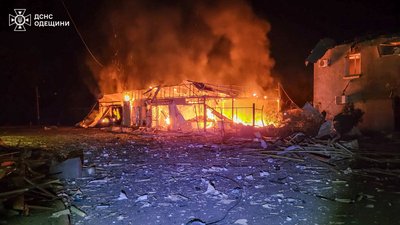 РФ атакувала Одещину: є руйнування, загибла та поранені РФ атакувала Одещину: є руйнування, загибла та поранені