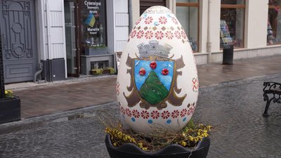 Писанка на вулиці Кобилянської