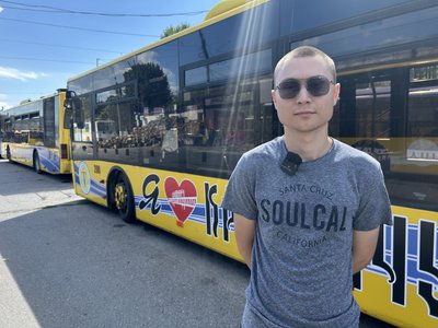 "Навчання тут безкоштовне": у Кременчуці навчають майбутніх водіїв тролейбусів "Навчання тут безкоштовне": у Кременчуці навчають майбутніх водіїв тролейбусів