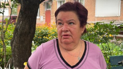 «Сусідка не ворушилася, лежала на підлозі, все у склі»: що кажуть очевидці про атаку РФ по Прилуках на Чернігівщині «Сусідка не ворушилася, лежала на підлозі, все у склі»: що кажуть очевидці про атаку РФ по Прилуках на Чернігівщині
