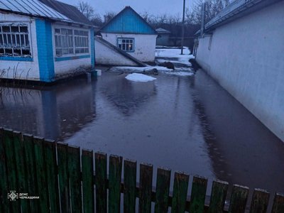 Черкащину підтопило: синоптики прогнозують нову хвилю опадів Черкащину підтопило: синоптики прогнозують нову хвилю опадів