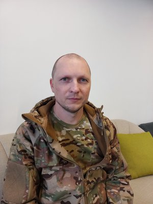 Відновлюється після 25 операцій та викладає онлайн. Історія ветерана й учасника оборони Херсона на псевдо "Донор" Відновлюється після 25 операцій та викладає онлайн. Історія ветерана й учасника оборони Херсона на псевдо "Донор"