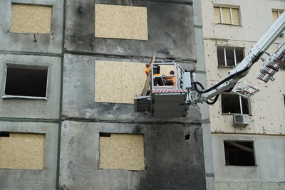 Багатоповерхівка у Харкові, в яку в ніч на 9 червня влучив "Шахед"