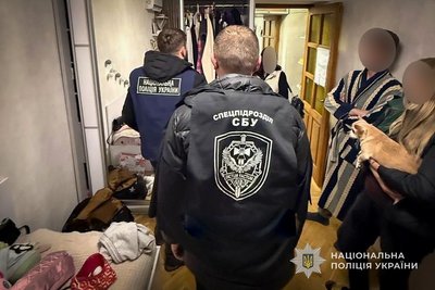 Підозрюють сумську адвокатку, яка за $7 тисяч обіцяла оформити відстрочку від мобілізації Підозрюють сумську адвокатку, яка за $7 тисяч обіцяла оформити відстрочку від мобілізації