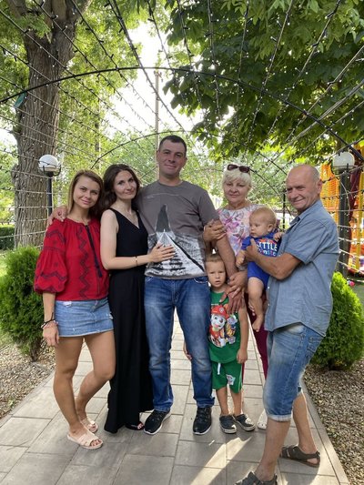 Схуд на понад 20 кг і має уламки в нозі: історія звільненого з полону захисника з Ізмаїла Схуд на понад 20 кг і має уламки в нозі: історія звільненого з полону захисника з Ізмаїла