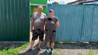 “У корови сльози капають”. Як подружжя переселенців живе за 15 кілометрів від фронту “У корови сльози капають”. Як подружжя переселенців живе за 15 кілометрів від фронту
