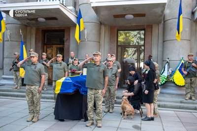 Захищав Україну до кінця: в Одесі попрощалися з прикордонником Денисом Качуркою