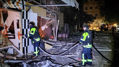 РФ атакувала Одещину: є руйнування, загибла та поранені РФ атакувала Одещину: є руйнування, загибла та поранені