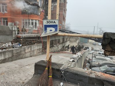 В Одесі пролунали вибухи: поранено 15 людей, дві людини загинуло В Одесі пролунали вибухи: поранено 15 людей, дві людини загинуло