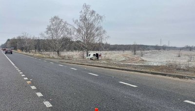 Одна з автівок з'їхала в кювет: на Черкащині сталась ДТП Одна з автівок з'їхала в кювет: на Черкащині сталась ДТП