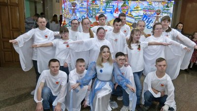 "Янголята в колі друзів": у Луцьку — благодійний концерт до Міжнародного дня людей з інвалідністю "Янголята в колі друзів": у Луцьку — благодійний концерт до Міжнародного дня людей з інвалідністю