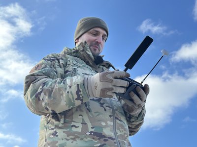 FPV-дрони полюють на машини: у Краматорську встановили попереджувальні знаки FPV-дрони полюють на машини: у Краматорську встановили попереджувальні знаки