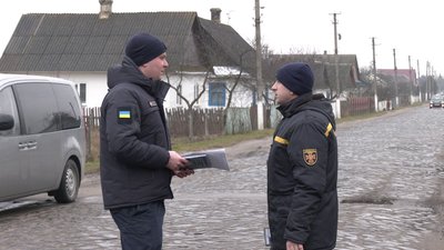 Восьмеро людей загинули під час пожеж у 2025 році на Рівненщині. Рятувальники провели рейд серед населення області Восьмеро людей загинули під час пожеж у 2025 році на Рівненщині. Рятувальники провели рейд серед населення області