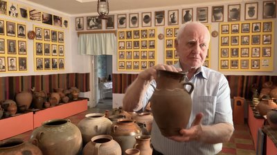 Від 257 майстрів до двох: історія села гончарів на Буковині Від 257 майстрів до двох: історія села гончарів на Буковині