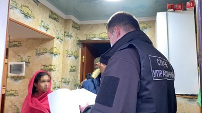 Змушували незаконно отримувати статус біженців: на Одещині затримали групу людей Змушували незаконно отримувати статус біженців: на Одещині затримали групу людей