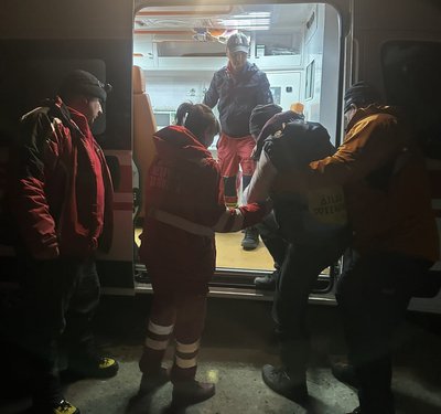 В горах на Закарпатті рятувальники допомогли двом знесиленим туристам В горах на Закарпатті рятувальники допомогли двом знесиленим туристам