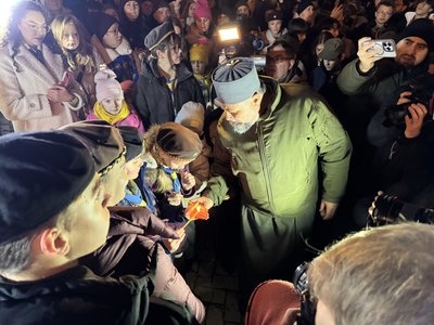 Вифлеємський вогонь миру прибув до Києва Вифлеємський вогонь миру прибув до Києва