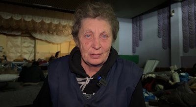 "Квартира розбита, немає нічого" — евакуйовані з Донеччини, які перебувають у транзитному центрі Дніпропетровщини "Квартира розбита, немає нічого" — евакуйовані з Донеччини, які перебувають у транзитному центрі Дніпропетровщини