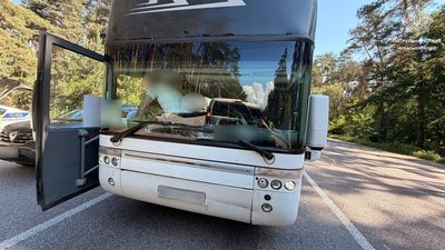 На Черкащині зіткнулися автобус та три автомобілі
