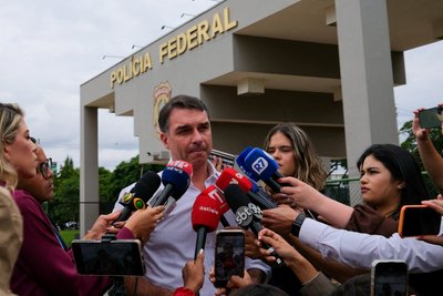 Експрезидента Бразилії Болсонару успішно прооперували Експрезидента Бразилії Болсонару успішно прооперували