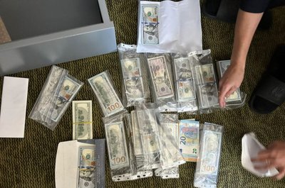 Допомагали оформлювати інвалідність: на Хмельниччині підозрюють трьох лікарів Допомагали оформлювати інвалідність: на Хмельниччині підозрюють трьох лікарів