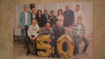 "Брали сокири і йшли працювати": історія Галини з Рівненщини, яка рубала дерева в лісництві